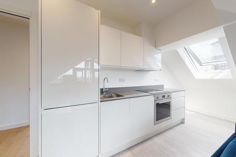 1 bedroom flat to rent, Riverbank Way