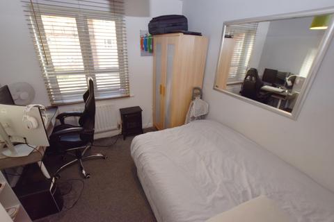 2 bedroom flat for sale, Cotton Court, Northampton NN4