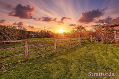 undefined, Wood End, Little Horwood, MK17