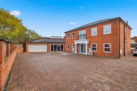 Lumley New Road, Woodstone Village, Houghton Le Spring, County Durham
