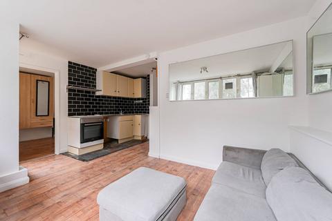 1 bedroom flat to rent, Finborough Road, Chelsea, London, SW10