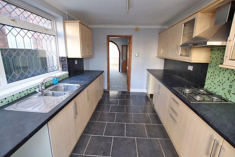 Kitchen photo 2