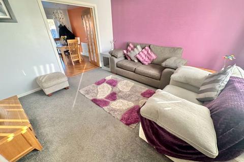 undefined, Lambourne Close, Great Sutton