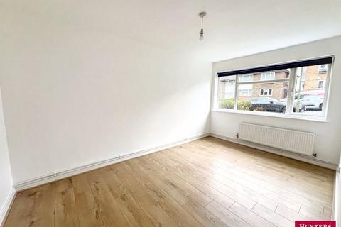 2 bedroom apartment to rent, Vernon Crescent, Barnet