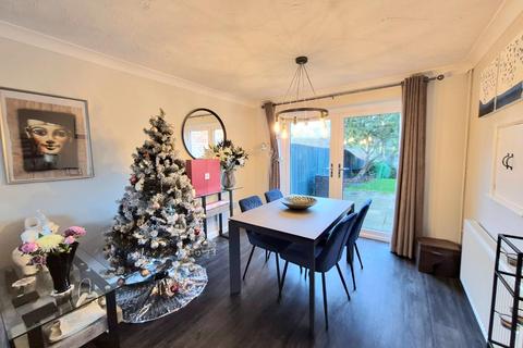 3 bedroom semi-detached house for sale, Oakway, Wellingborough, Northamptonshire NN8