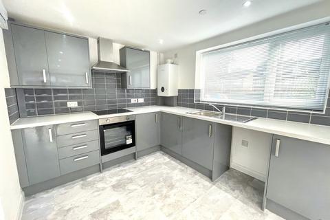 2 bedroom flat to rent, Laurel Court, Fairwater,