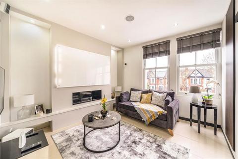 Hither Green Lane, LONDON SE13