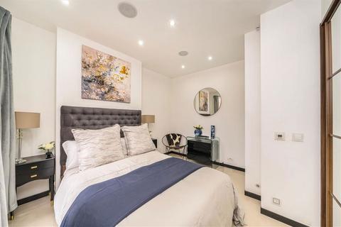 undefined, Hither Green Lane, LONDON SE13