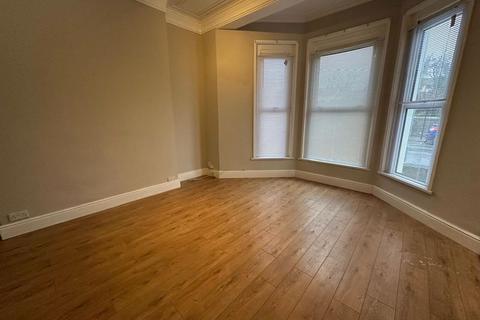 1 bedroom flat to rent, Stuart Road, Plymouth - One bed ground floor flat