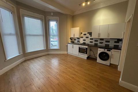 1 bedroom flat to rent, Stuart Road, Plymouth - One bed ground floor flat