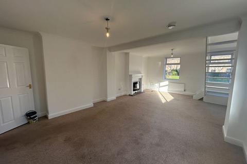 2 bedroom end of terrace house to rent, Great Whyte, Ramsey