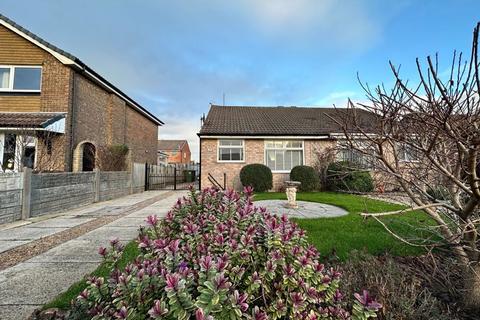 2 bedroom semi-detached bungalow to rent, Northam Close, Southport PR9
