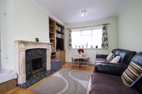 undefined, Kempton Avenue, Northolt
