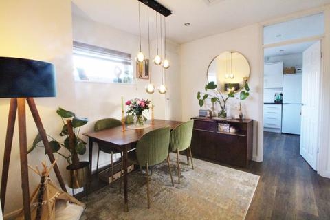 2 bedroom apartment for sale, Laurel Court, Cuffley EN6