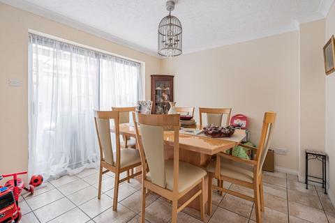 6 bedroom detached house for sale, Blakeney Court, Tattenhoe, Milton Keynes