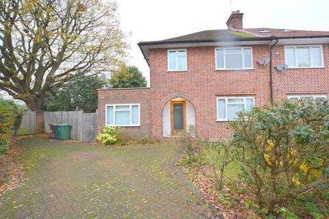 4 bedroom semi-detached house to rent, Frobisher Close, Pinner