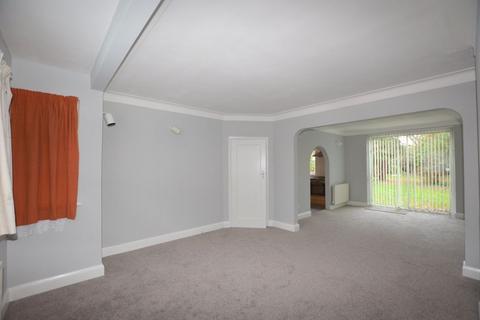 4 bedroom semi-detached house to rent, Frobisher Close, Pinner