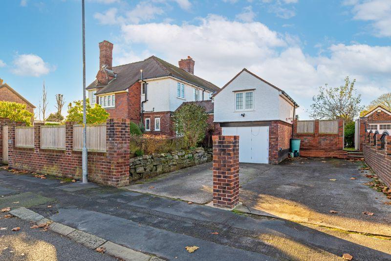 Coach House/Parking