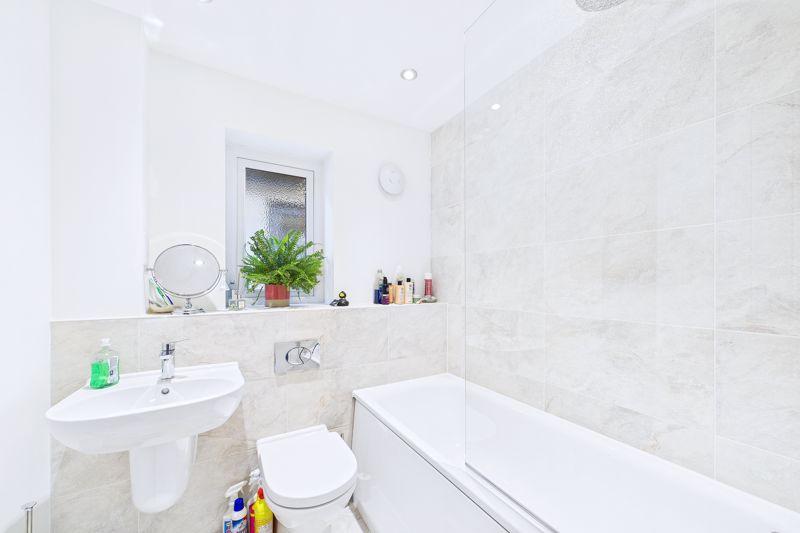 Main bathroom
