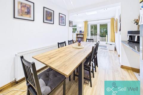 undefined, Silverdale, Manchester M27