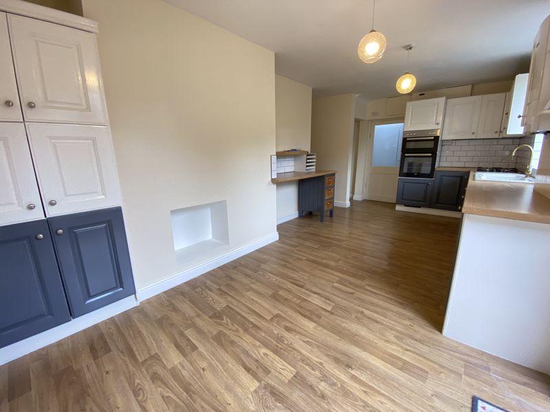 Kitchen dining area