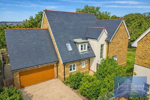 5 bedroom detached house for sale, Chigwell Grange, Chigwell IG7