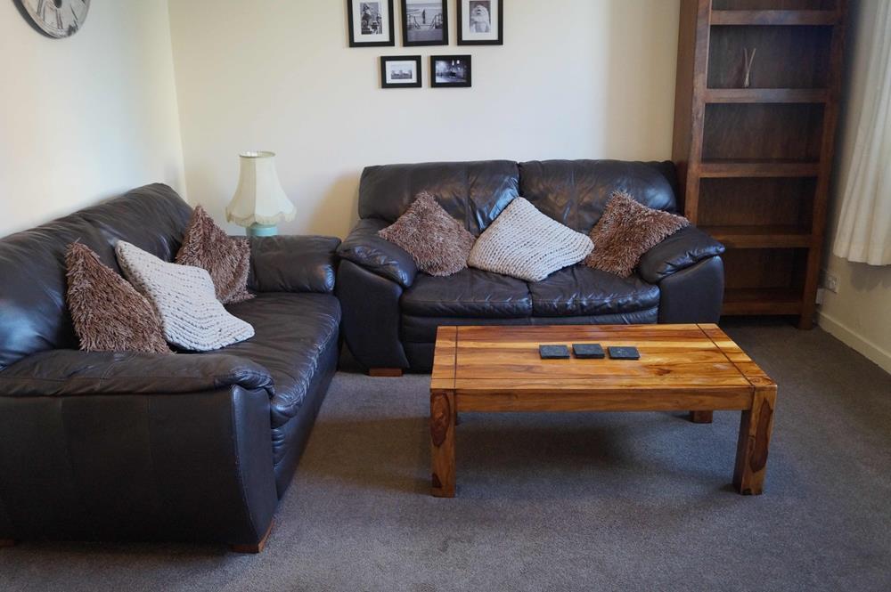 Lounge 2