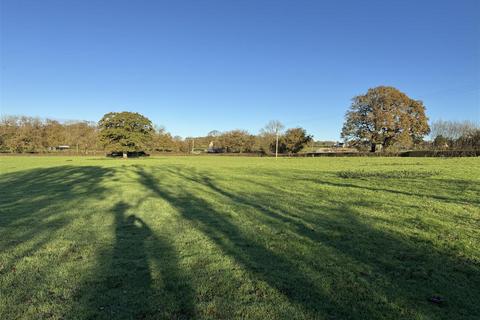undefined, Kentisbeare, Cullompton