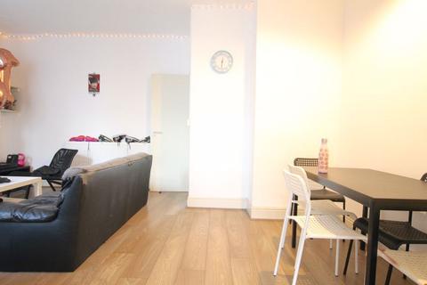 5 bedroom terraced house to rent, Newfoundland Road, Cardiff CF14