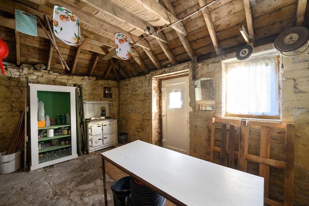 Outhouse/Workshop