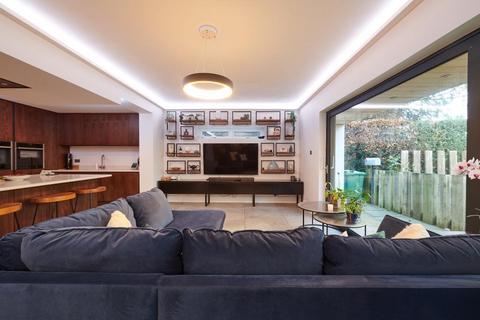 6 bedroom detached house for sale, Hale WA15