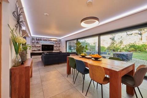 6 bedroom detached house for sale, Hale WA15