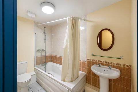 undefined, Juniper Court, Hounslow TW3