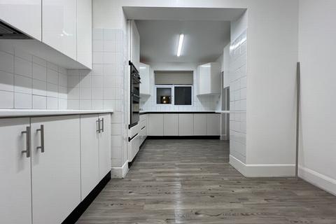 undefined, Cheyne Walk, Hendon, NW4