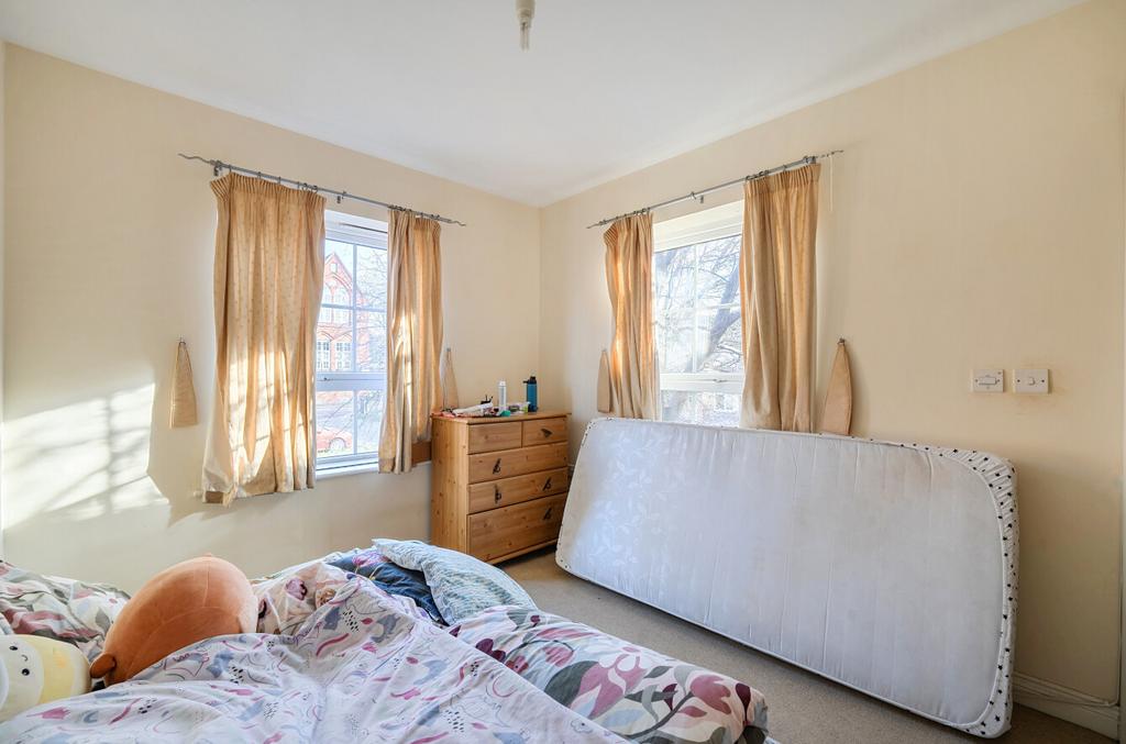 1382543-11-691dd5...