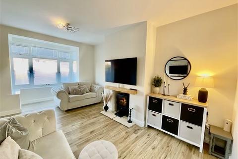 3 bedroom end of terrace house for sale, Chestnut Avenue, Sheffield, S9 4AP