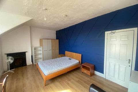 5 bedroom house to rent, 320A Wilmslow Road Fallowfield, Manchester M14