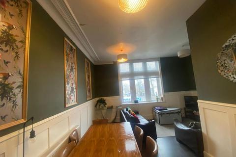 5 bedroom house to rent, 320A Wilmslow Road Fallowfield, Manchester M14