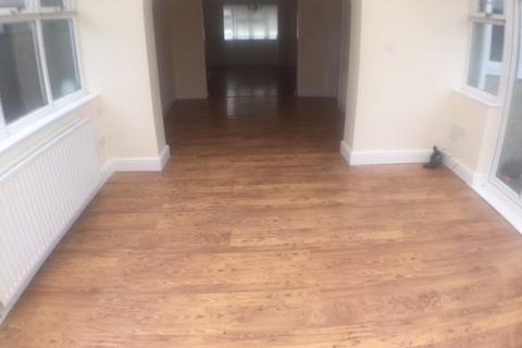 undefined, Burford Close, LU3 4DS