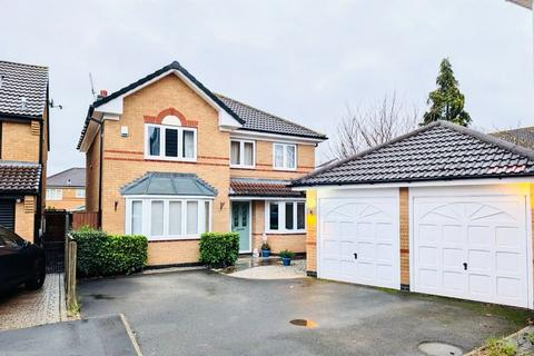 4 bedroom detached house to rent, Kestrel Drive, Adwick-le-Street, Doncaster