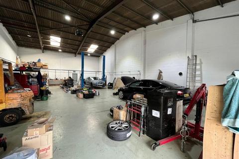 Warehouse to rent, Peartree Rd Stanway CO3 0AB