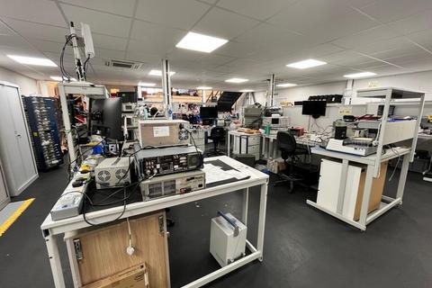 Warehouse to rent, Peartree Rd Stanway CO3 0AB