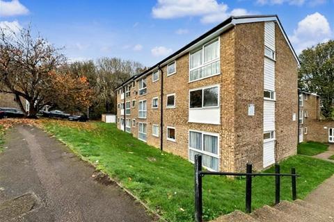2 bedroom flat to rent, Tattershall Drive, Hemel Hempstead