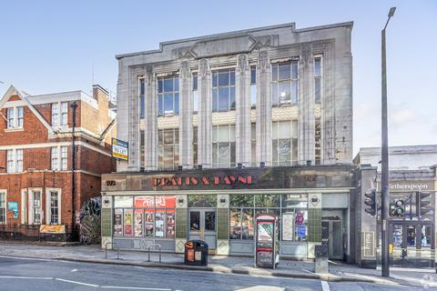 Pub to rent, 103-105 Streatham High Rd London SW16 1HJ