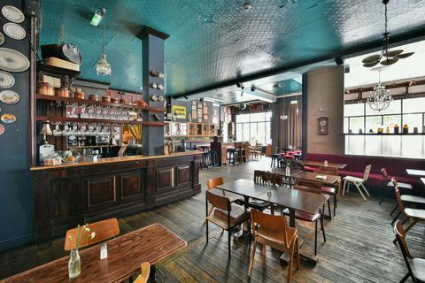 Pub to rent, 103-105 Streatham High Rd London SW16 1HJ