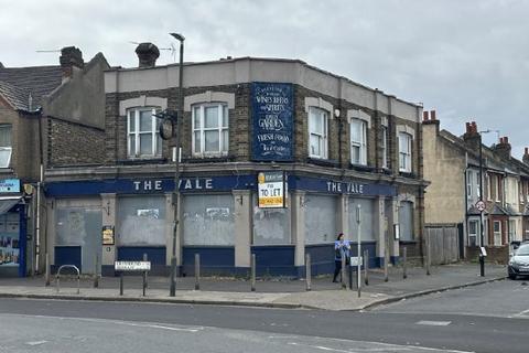 Pub to rent, Lilian Rd London SW16 5HN