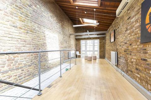 Office to rent, Hackney Rd London E2 7PR