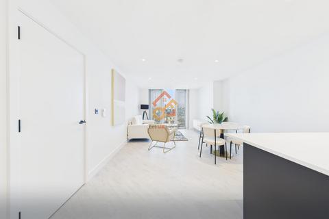 2 bedroom flat to rent, Vista River Gardens, Water Street, Manchester M3