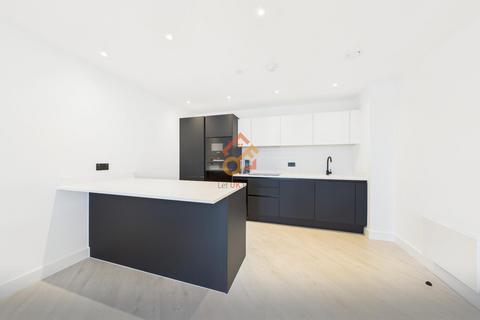 2 bedroom flat to rent, Vista River Gardens, Water Street, Manchester M3