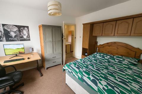 5 bedroom house to rent, Nottingham NG7